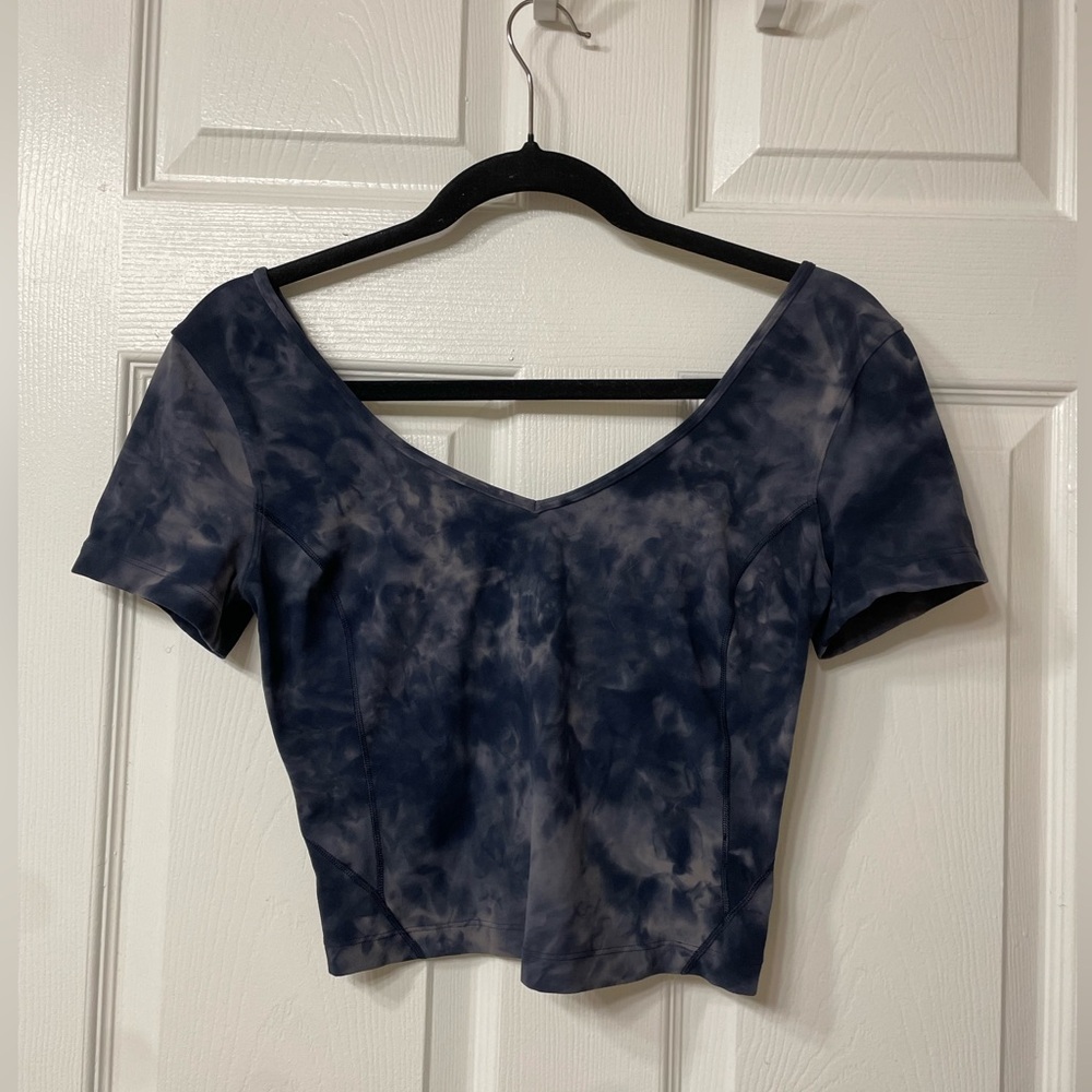 Lululemon top - woman’s size 6 
Multicolor - in perfect confidiron